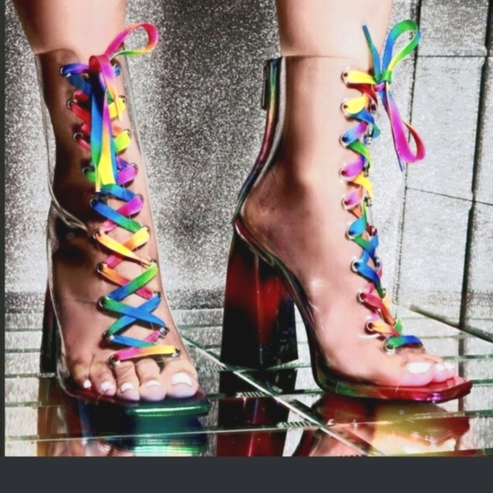 Lace-up, Transparent Boot-Heels